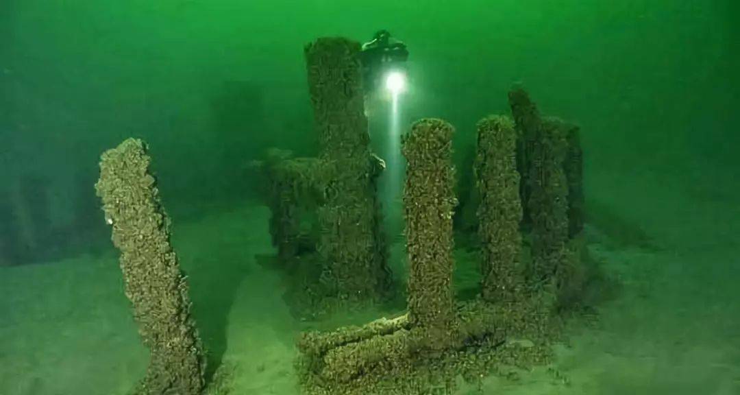 神秘的魔鬼三角区百慕大_魔鬼三角洲百慕大之谜_魔鬼三角洲百慕大