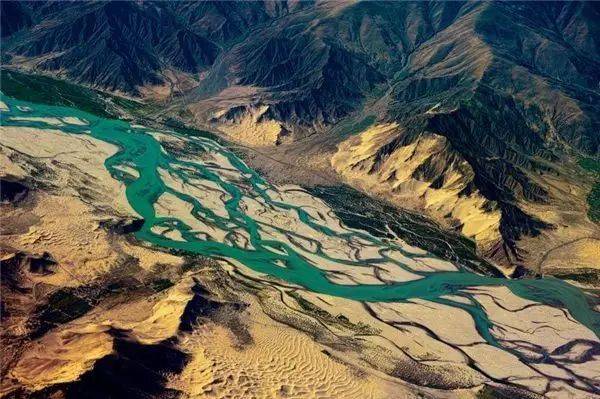 平原和三角洲的区别_辫状河三角洲平原_河流三角洲平原