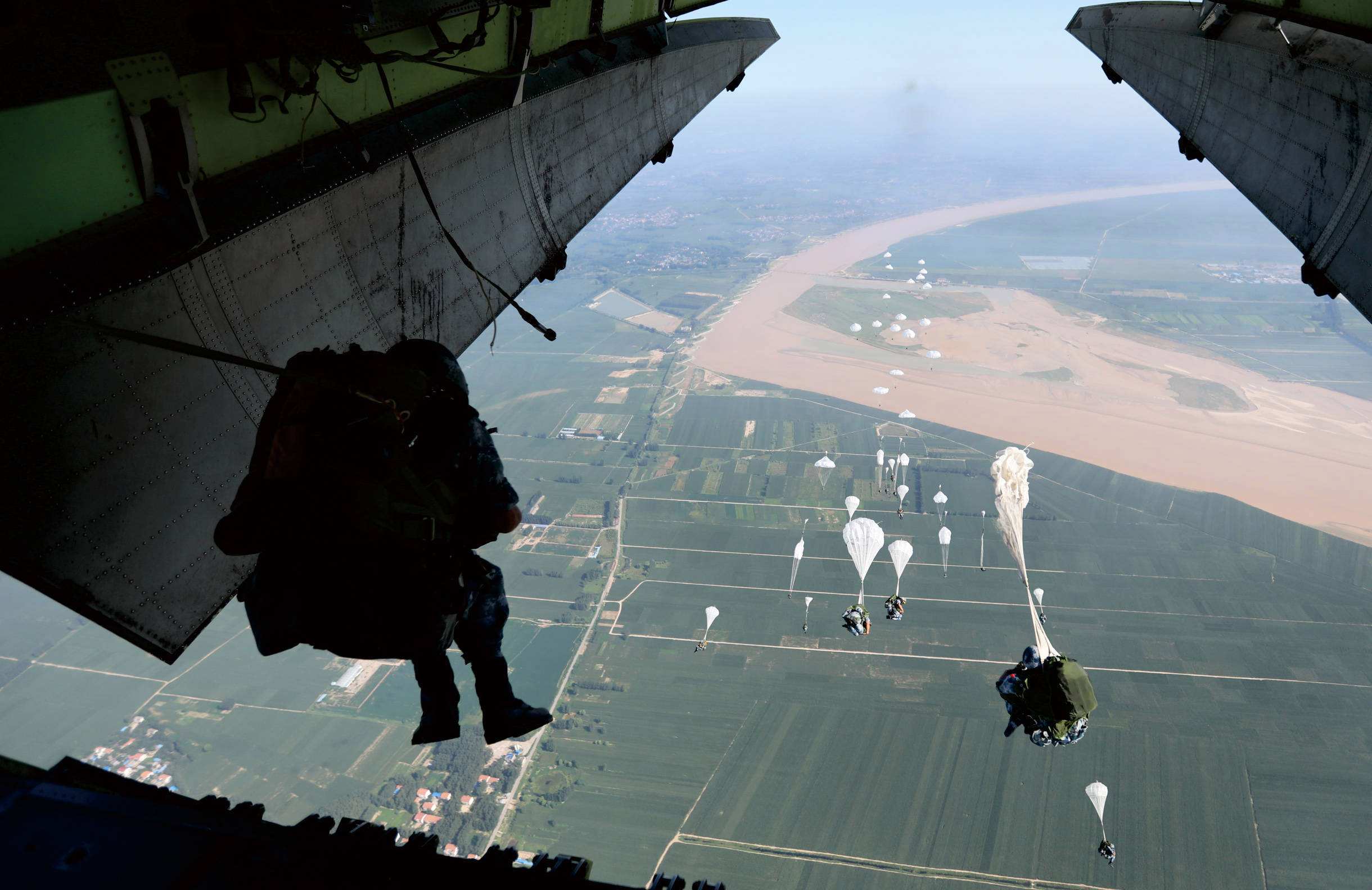 三角洲特种部队极限作战2_三角洲特种部队3操作_三角洲特种部队 极限2