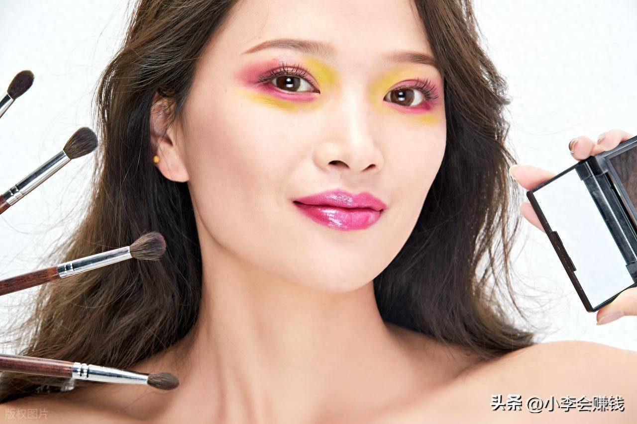 30岁女性创业项目推荐_女生做什么工作赚钱_美妆护肤工作室创业优势