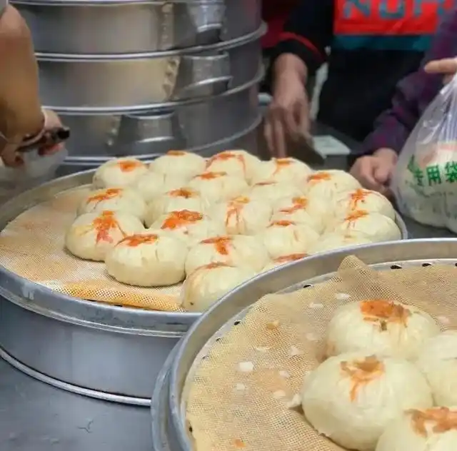 早餐摊位年入几十万_我想开店赚钱_早餐经济学商机秘诀