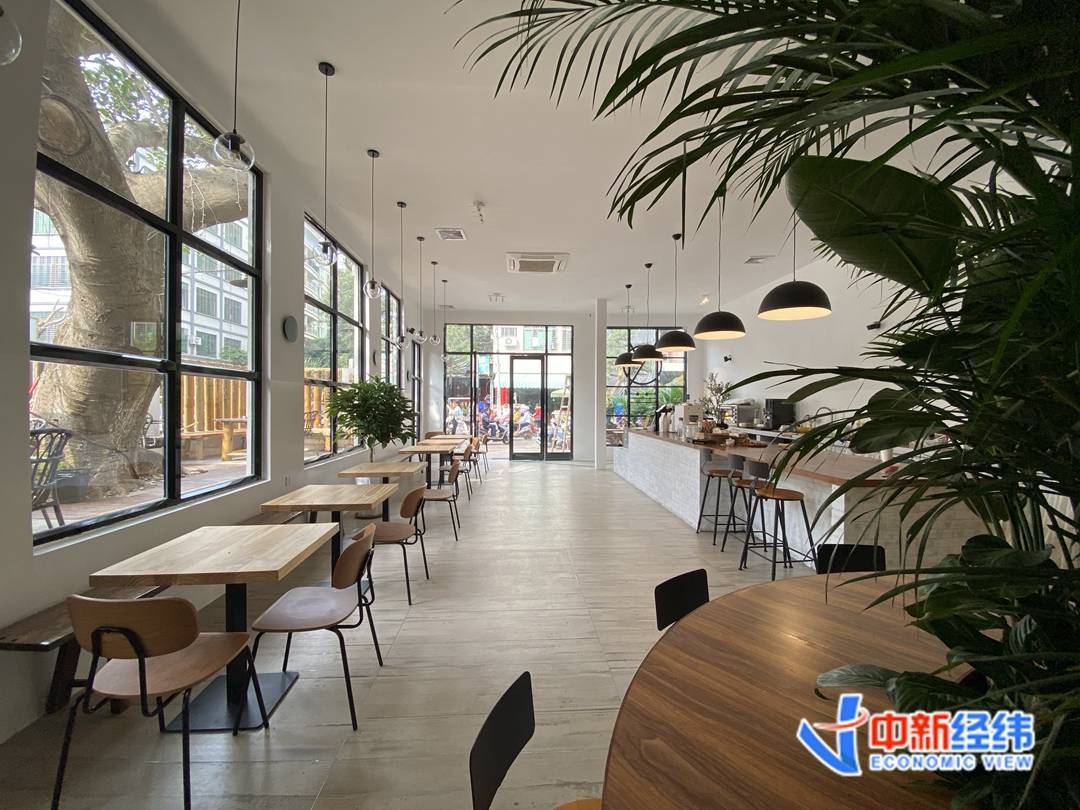 第一次开咖啡店就赚钱_峨眉山县城咖啡店利润率_县城咖啡店开店成本分析