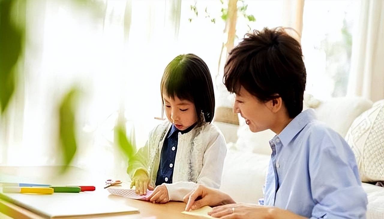 今年免费赚钱之道_工资不涨副业刚需_抖音直播带货技巧