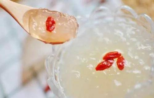 朋友圈卖燕窝真赚钱_燕窝市场真假辨别_燕窝功效真实性