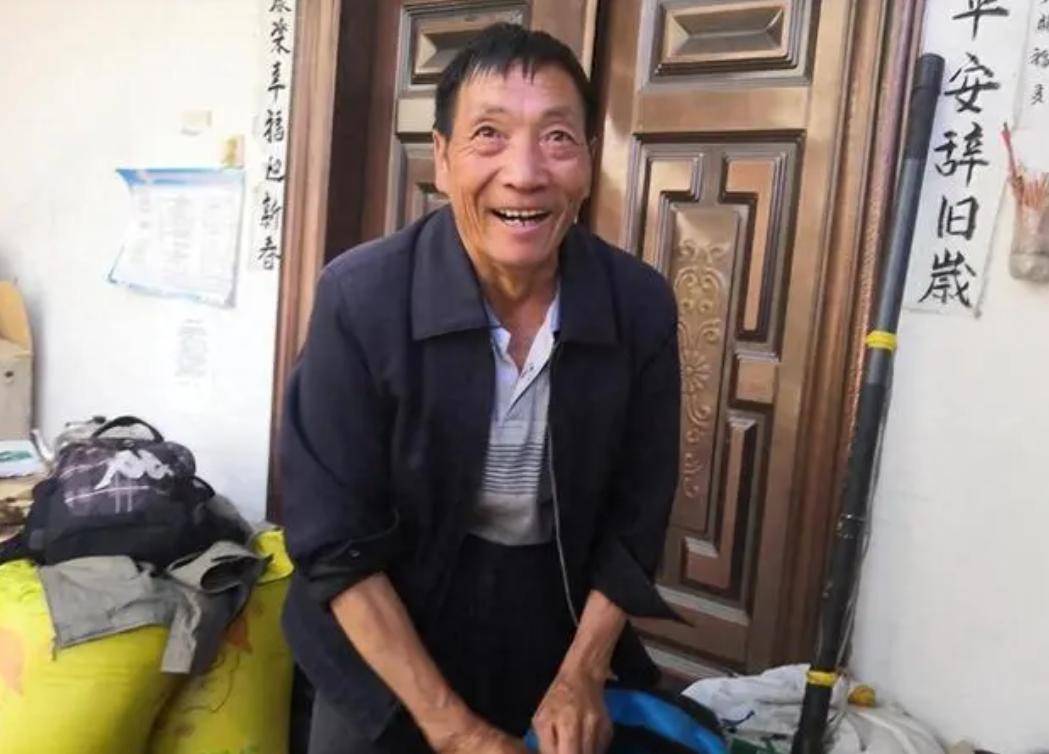 朋友圈卖燕窝真赚钱_采燕窝手艺传承困难_四川雅砻江燕窝采集