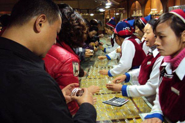 旅行社赚钱方式_报团游_现在旅行社靠什么赚钱