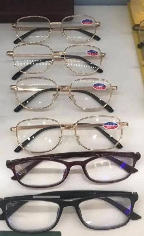 15年零元代理赚钱商机_老花镜生意项目_老花镜市场潜力分析