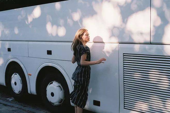 男人娶了个收入高的老婆的感受_娶了个很会赚钱的老婆是什么感受_老婆赚钱