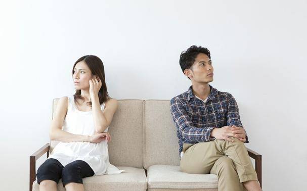 女性收入高于男性 男性心理反应_老婆赚钱_妻子赚钱多 丈夫的感受