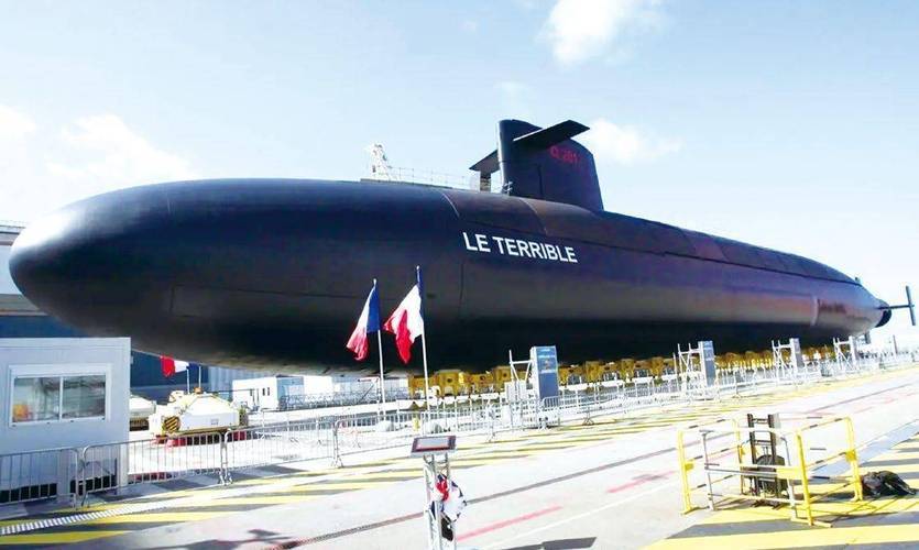 三角洲级核潜艇_俄三艘核潜艇_俄“三角洲”级弹道导弹战略核潜艇