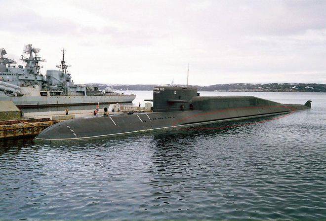 俄三艘核潜艇_俄潜射导弹_俄“三角洲”级弹道导弹战略核潜艇