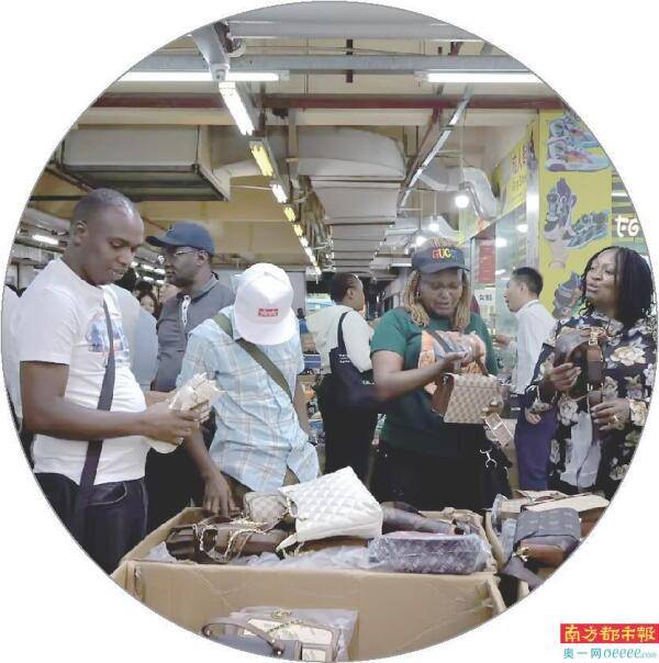 广州皮具城做生意赚钱_广大商贸城市场采购贸易_广州市场采购贸易试点