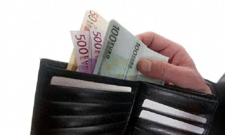 中年人接单技能_帮别人在网上买东西怎么能赚钱_中年人副业稳定收入