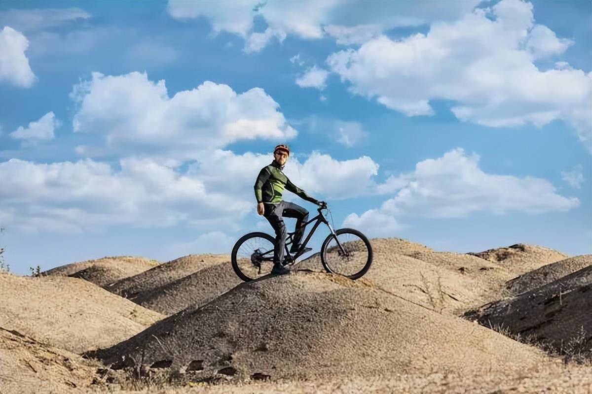 信息差变现_打造稀缺技能_有时间在网上做什么比较赚钱?