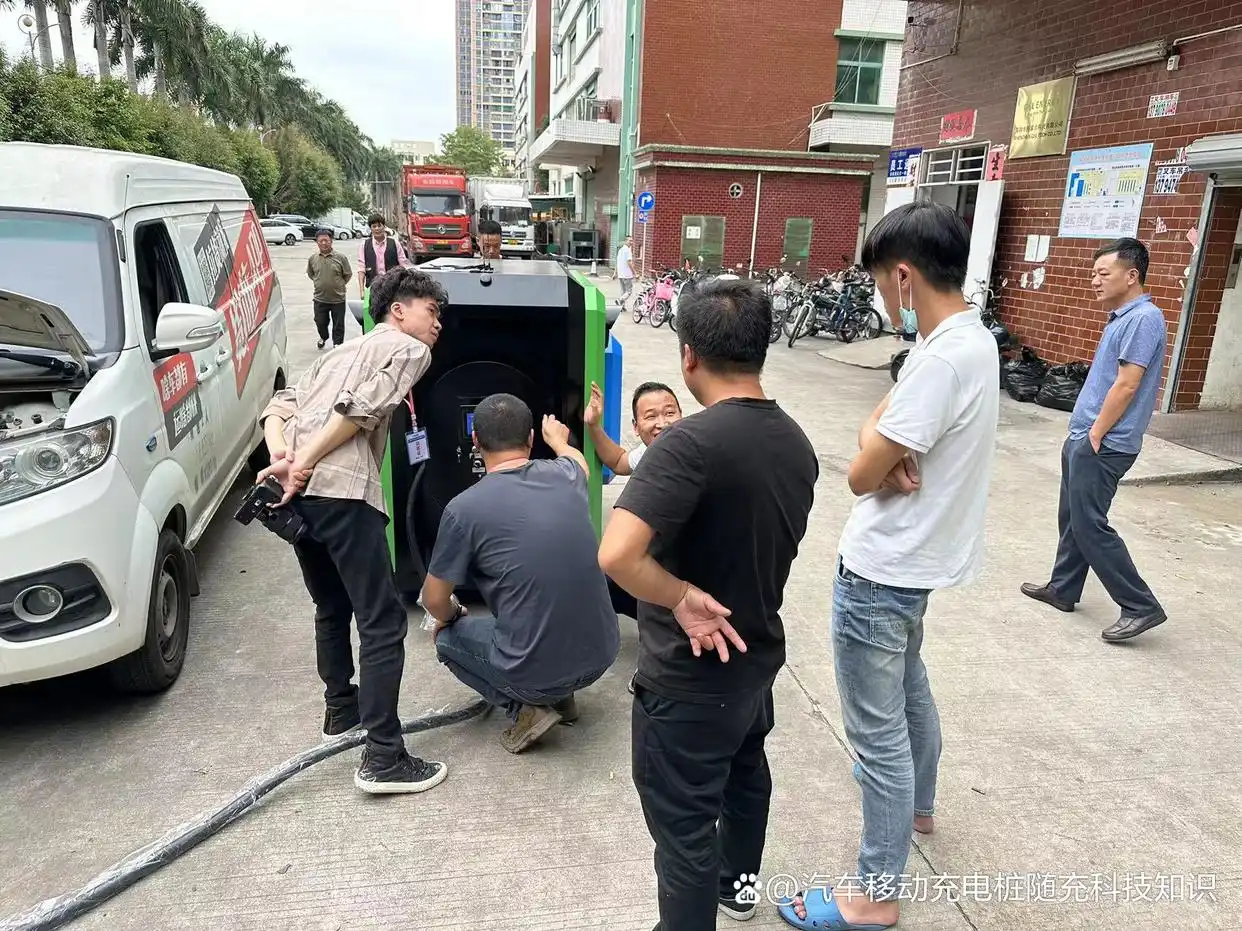 小投资赚钱好项目_个人创业投资小项目_移动美容美发店推荐