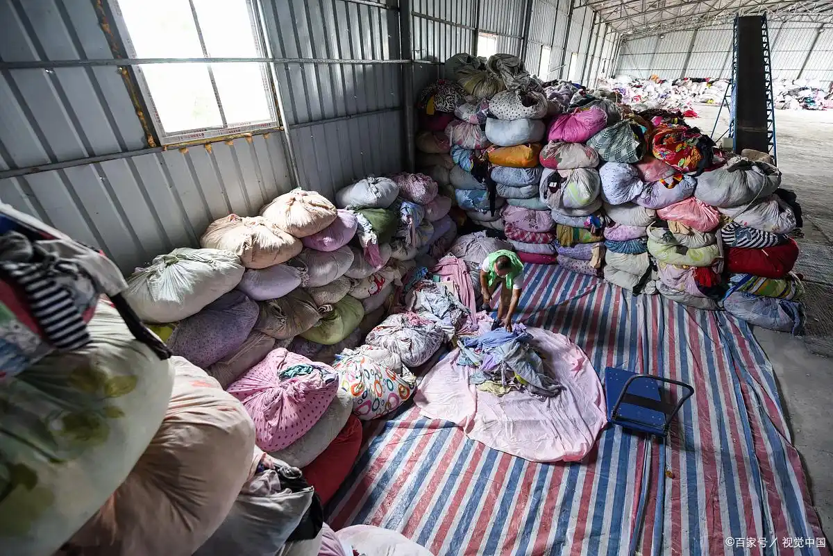 前几年好的小本赚钱生意_投资不大普通人创业项目_小本生意月入两三万