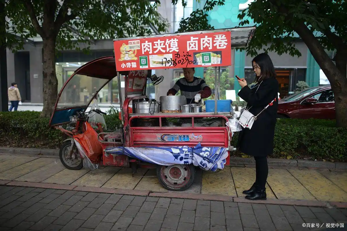 前几年好的小本赚钱生意_投资不大普通人创业项目_小本生意月入两三万