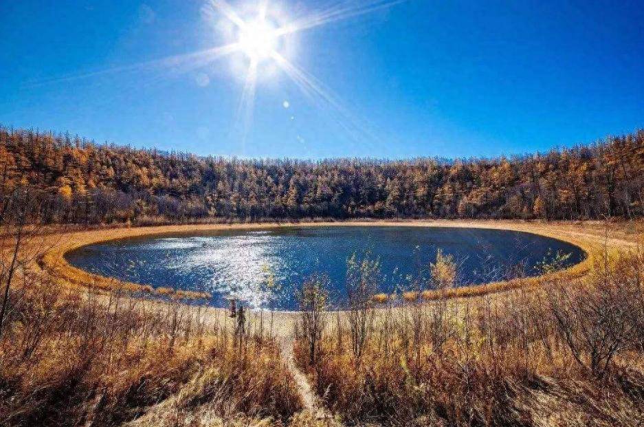 坚持行动创造价值_现在干啥能赚钱_果断决策避免纠结