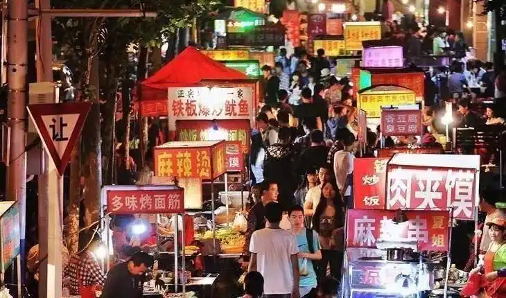 如何开小吃店赚钱_小吃开店指南_餐饮创业