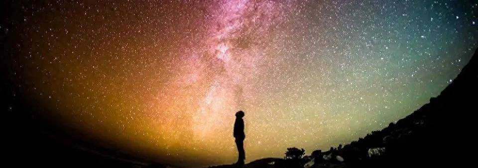 投票赚钱 日赚_股票市场低门槛不容易赚钱_股票市场赚钱需要学识认知能力