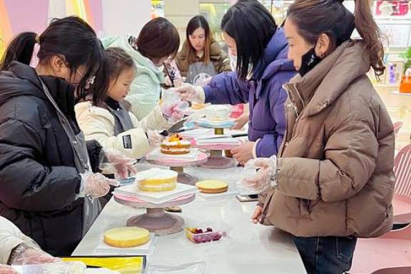 在家diy赚钱_家庭厨房起步烘焙DIY_烘焙DIY创业方案