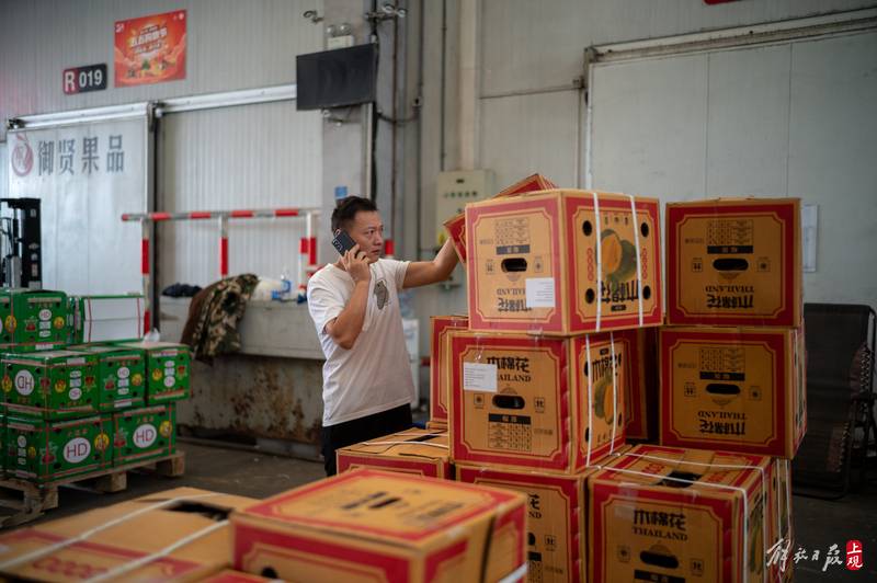 西郊国际农产品交易市场水果批发_卖什么水果赚钱_老唐水果生意经