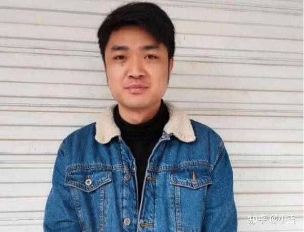 现在干什么能赚钱_月薪1万2 副业收入 虚拟资源变现
