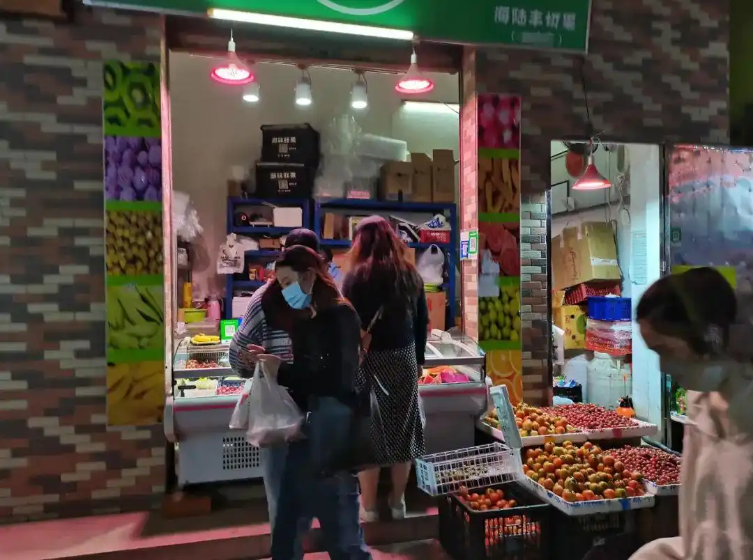 城中村餐饮店经营策略_湛江做什么生意好赚钱_餐饮店选址分析