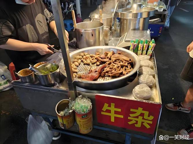 摆地摊卖啥最赚钱 新手摆地摊推荐项目 低成本摆地摊创业项目_夜市卖什么赚钱