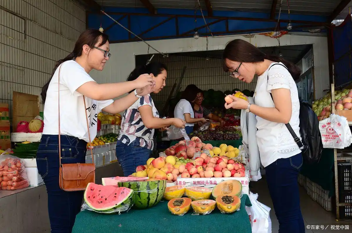 夜市卖什么赚钱_摆地摊卖啥最赚钱 新手摆地摊推荐项目 低成本摆地摊创业项目