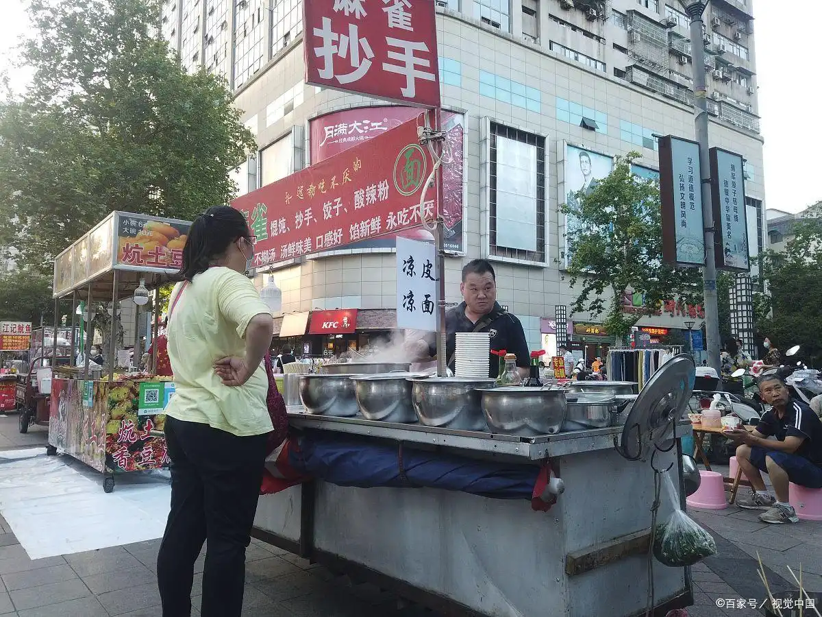 夜市摆摊小众品类_新手零门槛夜市副业_夜市卖什么赚钱