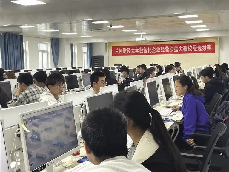 共享零食盒子创业_大学生如何在校赚钱_大学生创业故事