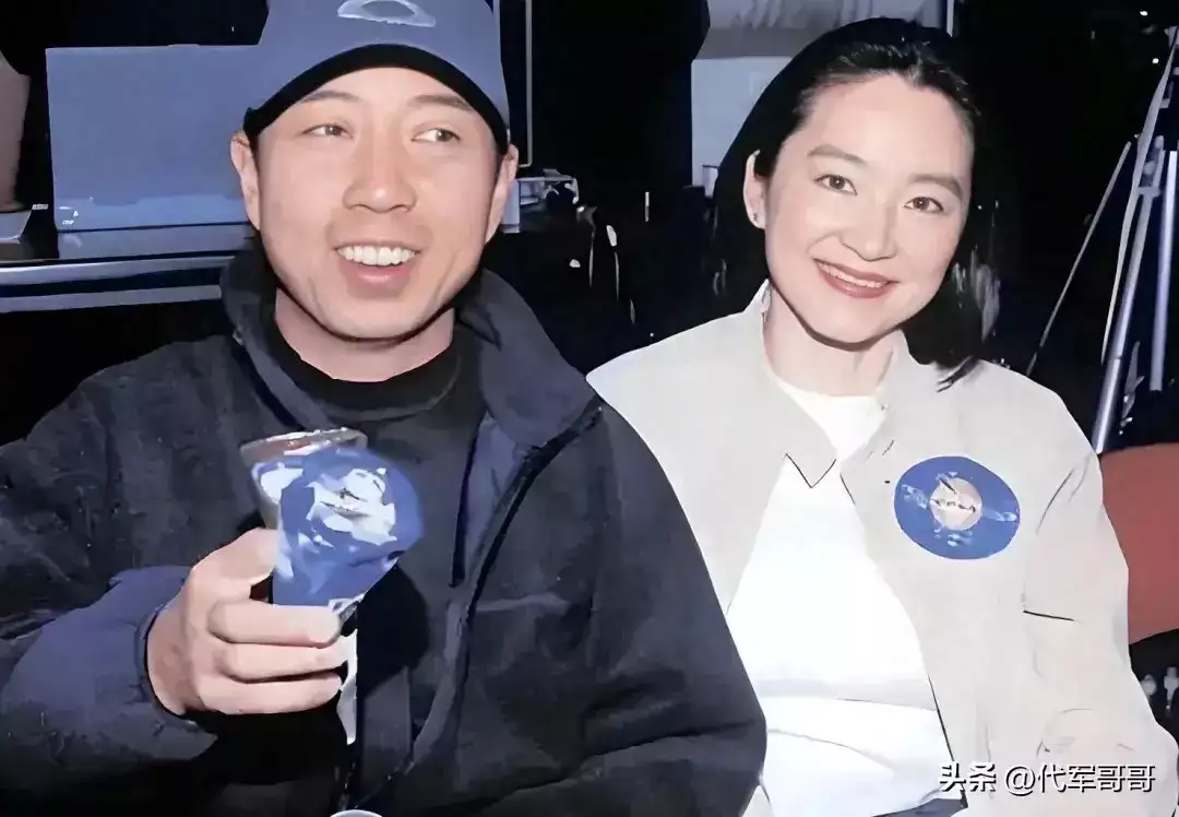你赚钱养家我貌美如花_女明星婚姻选择_美女嫁穷老公