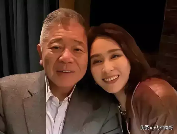 你赚钱养家我貌美如花_女明星婚姻选择_美女嫁穷老公