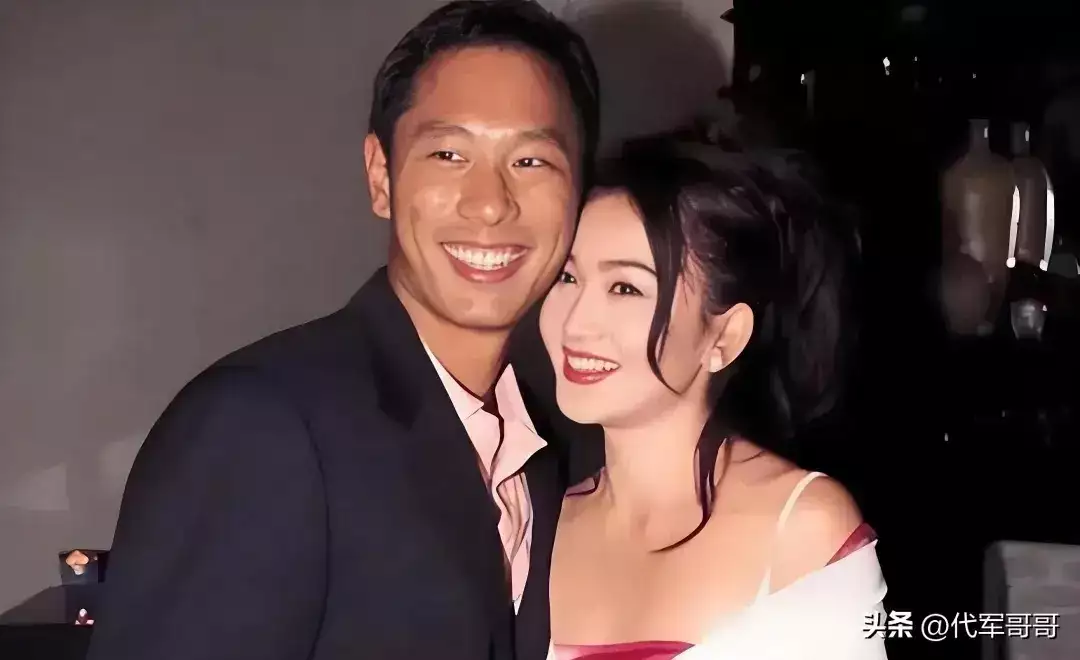 你赚钱养家我貌美如花_女明星婚姻选择_美女嫁穷老公