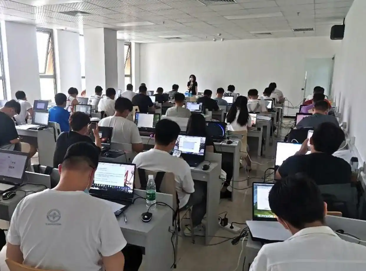 创业暴利行业_现在做什么买卖赚钱_高利润创业项目