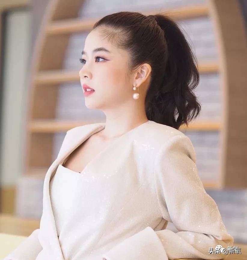 泰娱新生代艺人的奇特业务_当代泰娱艺人的神奇副业_自明星赚钱